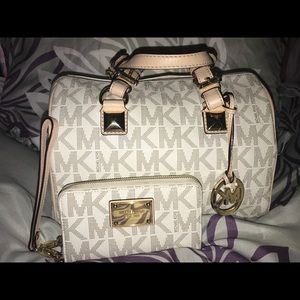 Authentic MK Vanilla Logo Grayson Set